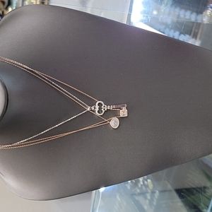 Silver 100% and rose gold color silver necklaces